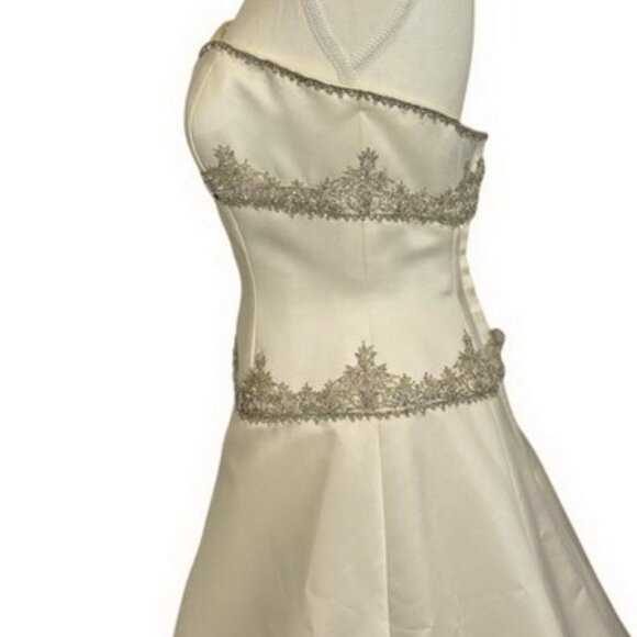 Herawhite Ivory Crystal Silver Embroidered Strapless Wedding Gown - Picture 7 of 8